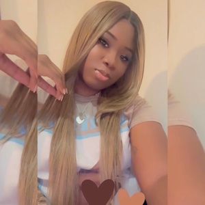 Meet your Posher, Jaleah